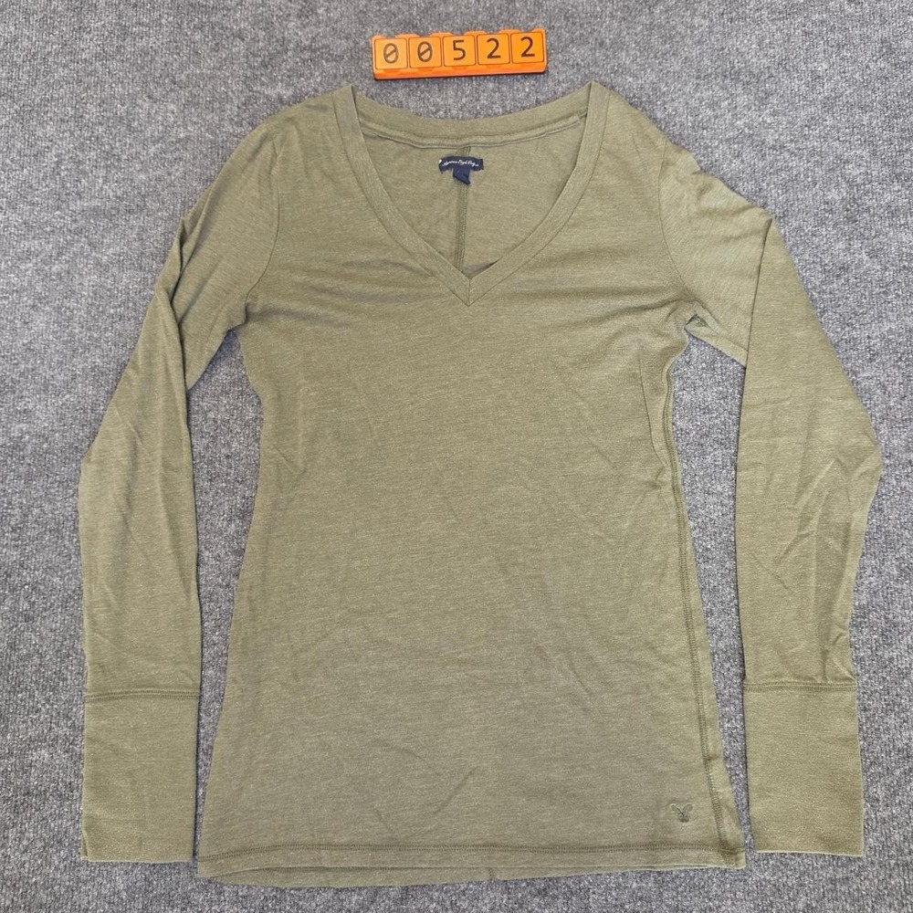 American Eagle Outfitters olive green long sleeve v neck shirt in a L